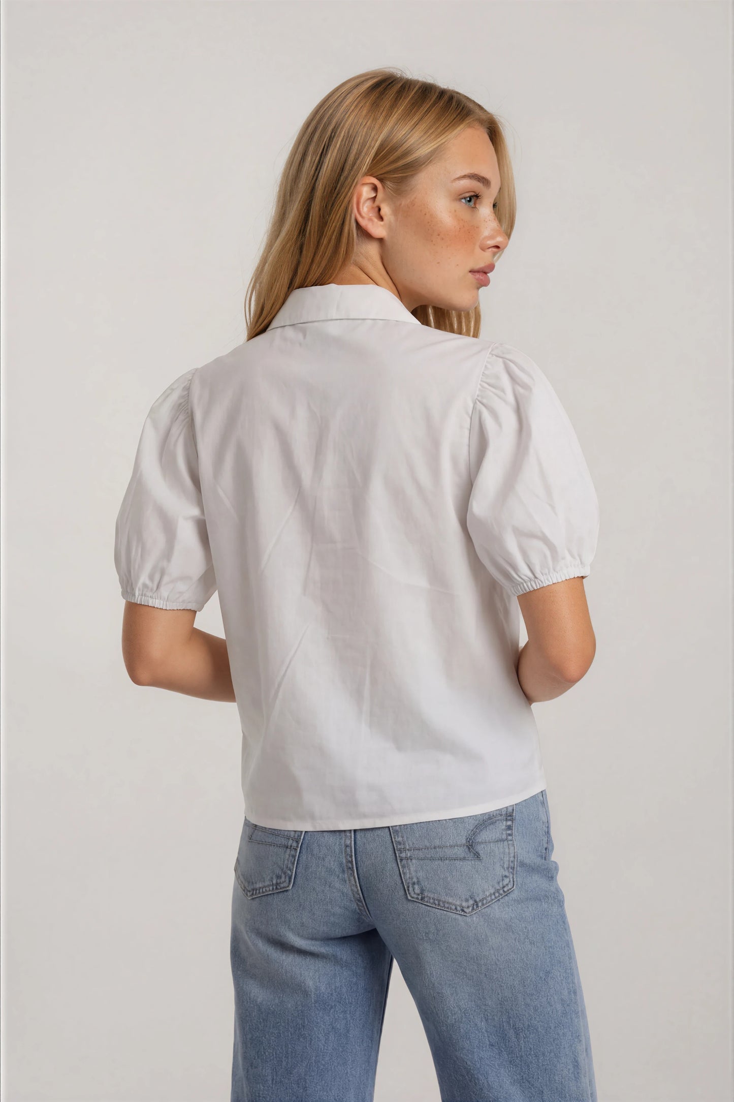 PUFF SLEEVES EMBROIDERY DETAIL BLOUSE