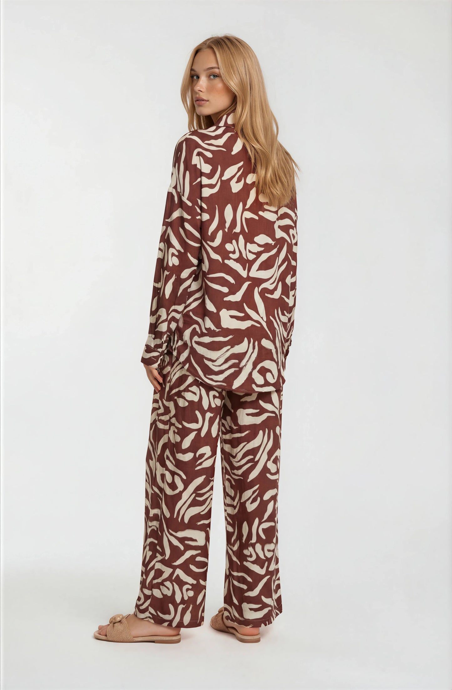 PRINT BUTTON DOWN SHIRT