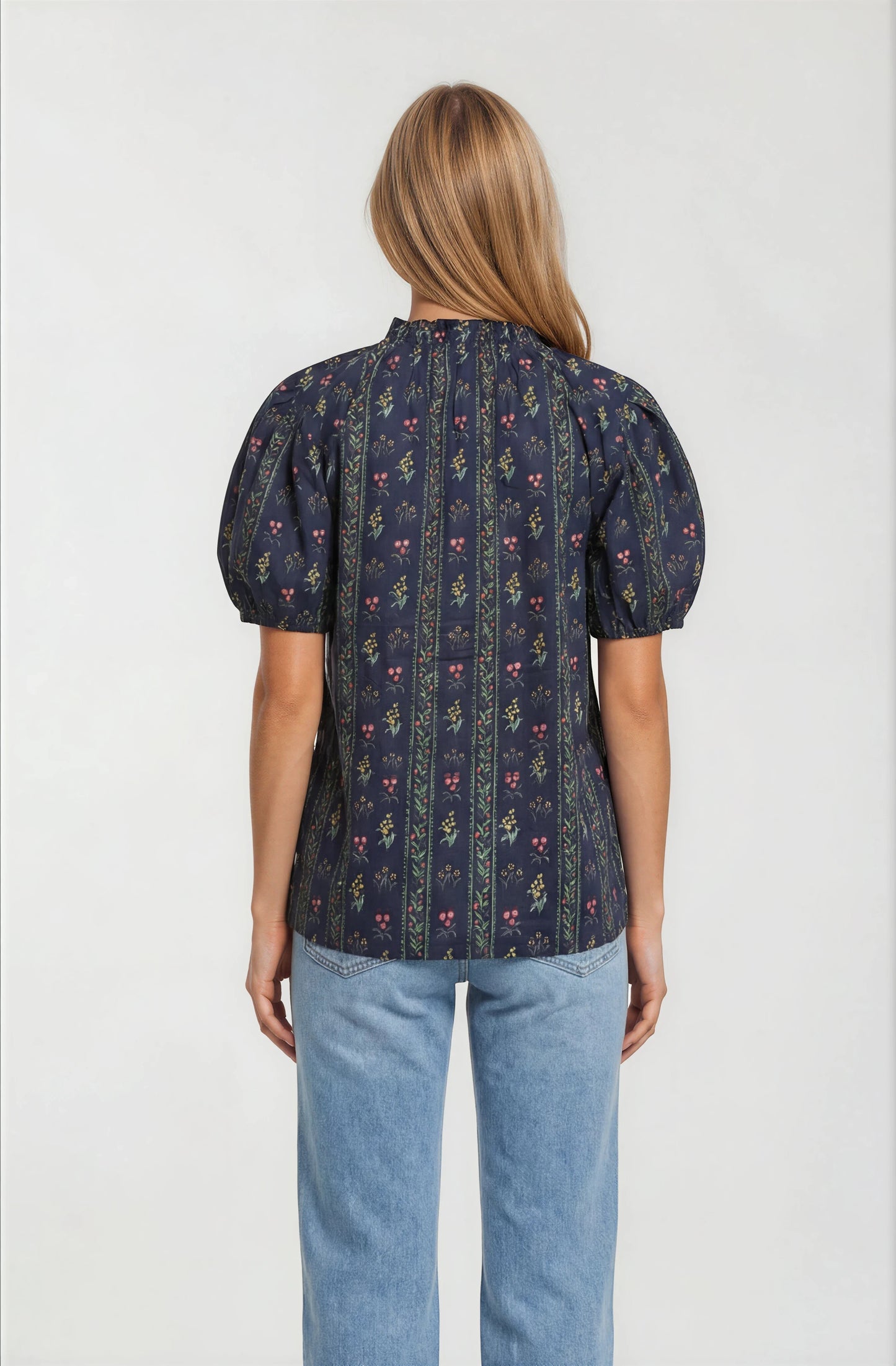 PUFF SLEEVE TOP