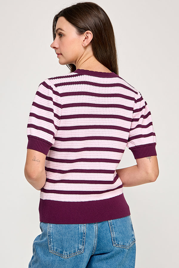 PUFF SLEEVE SCALLOPED NECK TOP