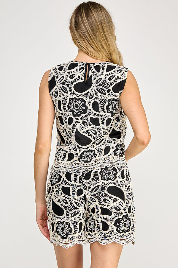 CUTWORK DETAILED CROP TOP
