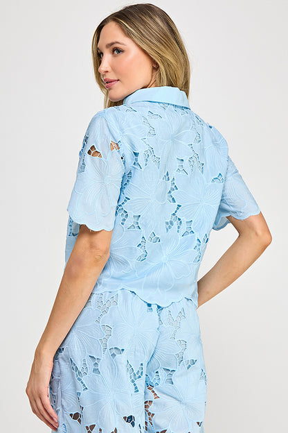 FLORAL LACE BLOUSE