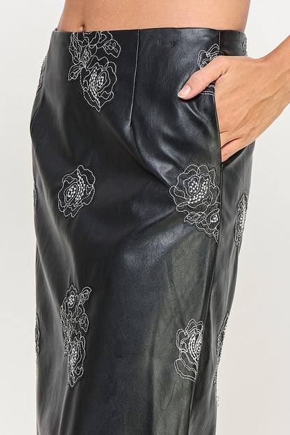 FLORAL EMBROIDERY PLEATHER PENCIL SKIRT