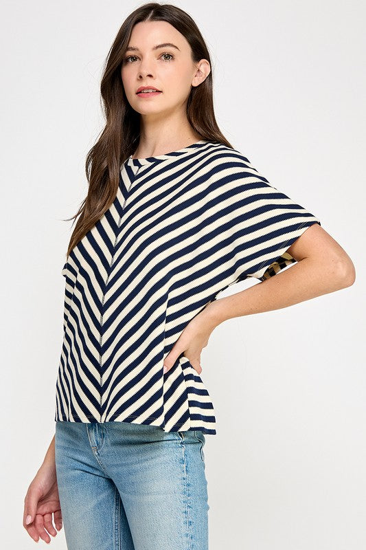 TEXTURED STRIPE T-SHIRT