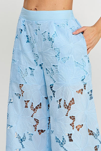 FLORAL LACE WIDE-LEG PANTS