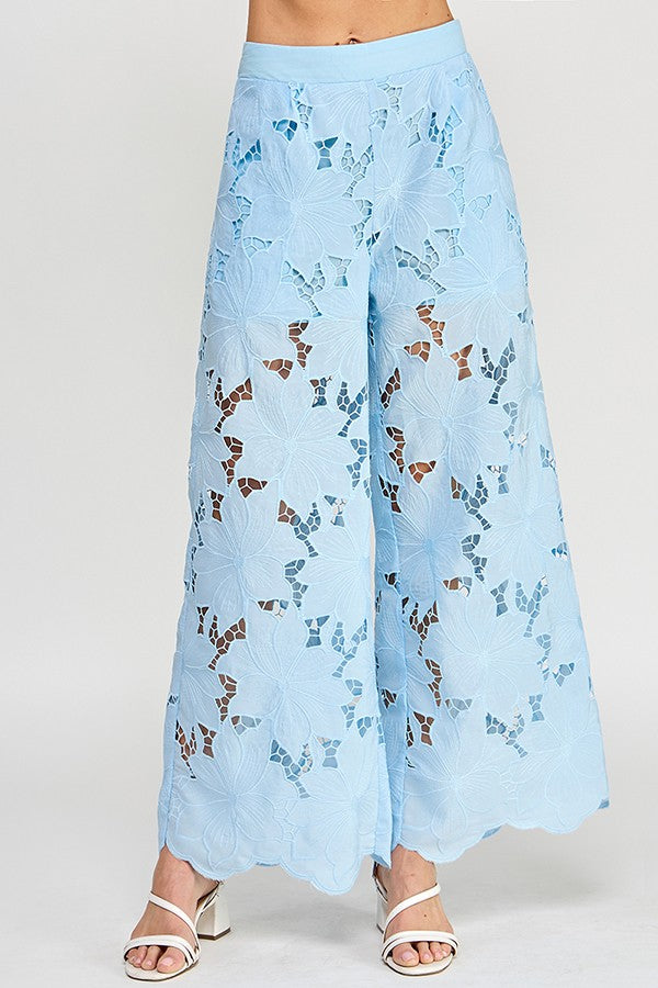 FLORAL LACE WIDE-LEG PANTS