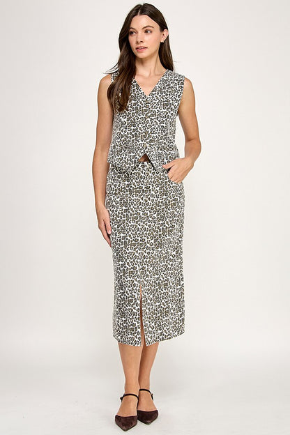 ANIMAL PRINT FRONT SLIT SKIRT