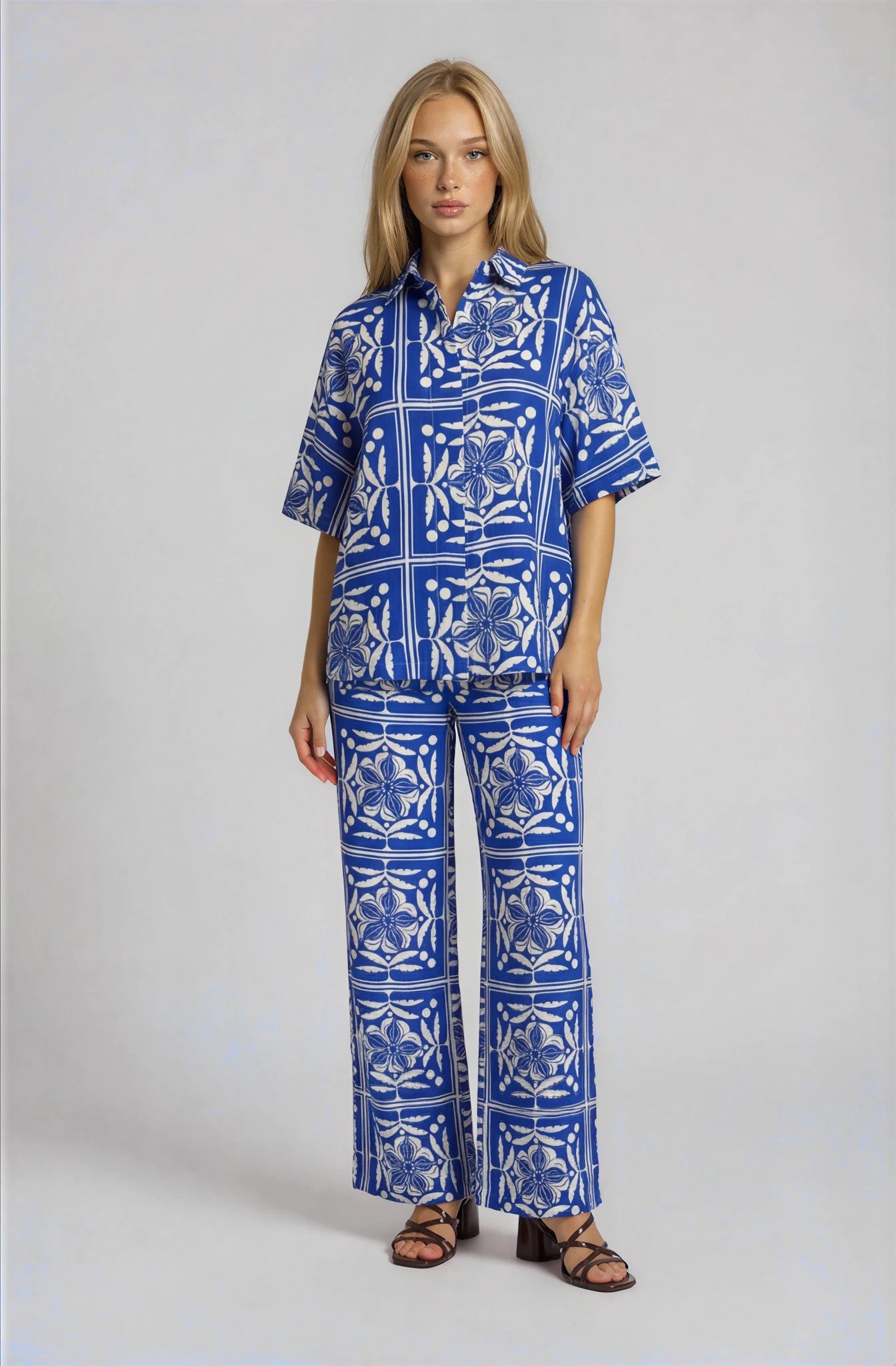 PRINTED WIDE LEG PANTS