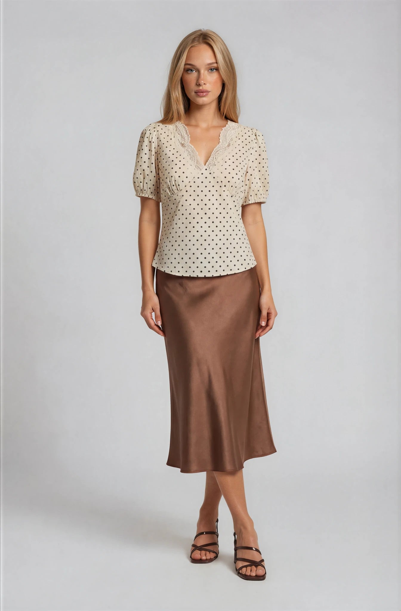 POLKA DOT TOP WITH LACE DETAIL