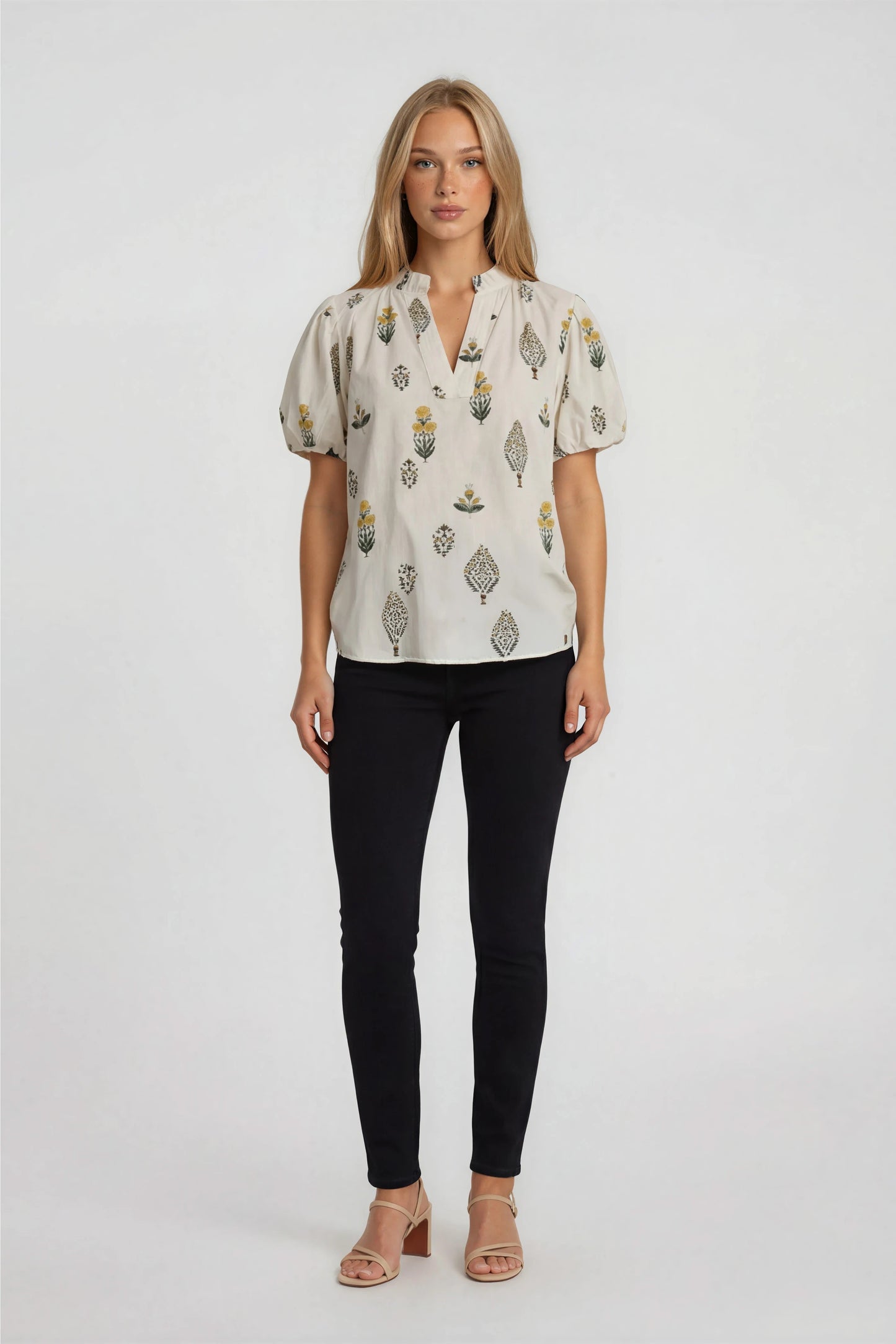 PUFF SLEEVE V-NECK TOP