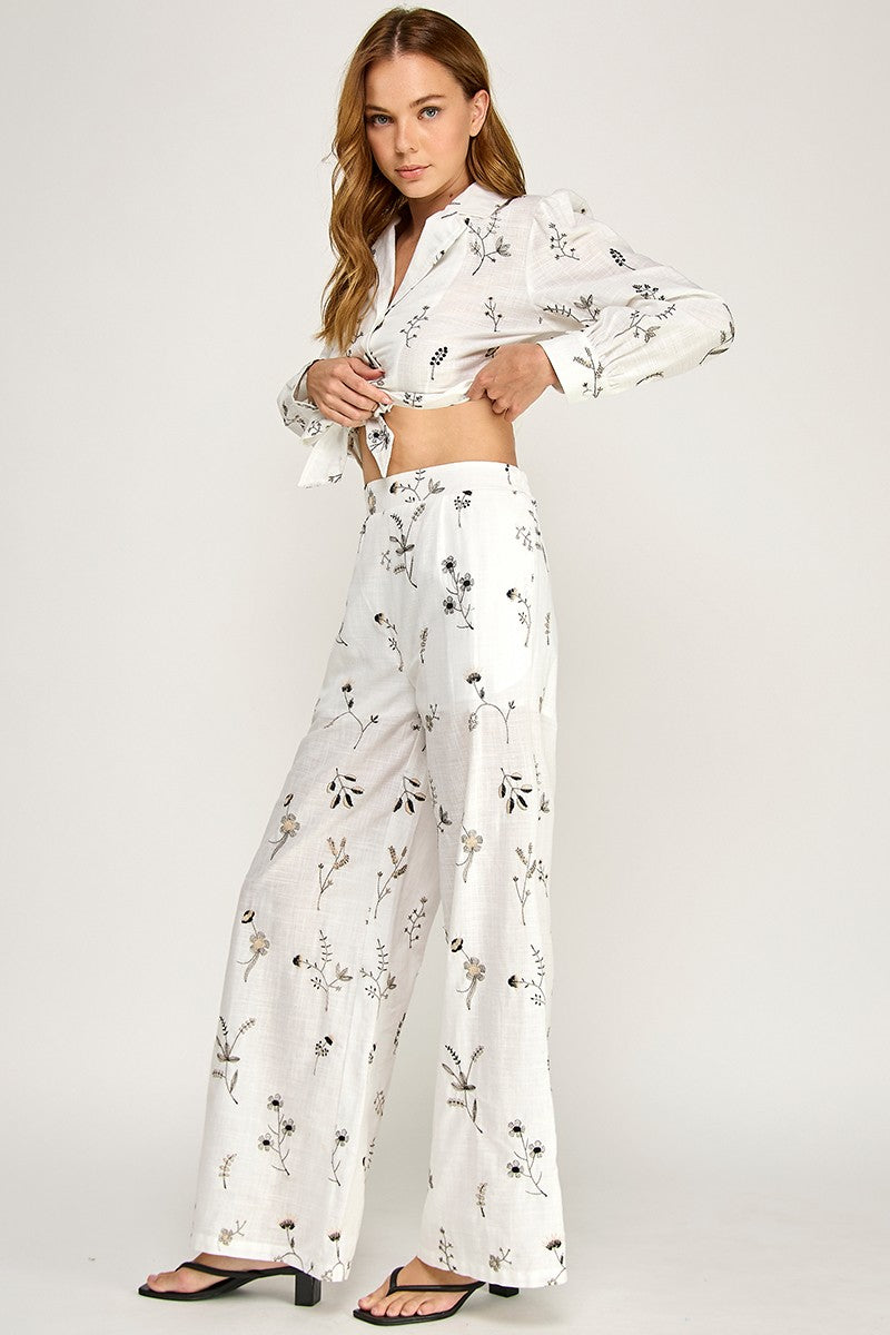 FLORAL EMBROIDERY PANTS