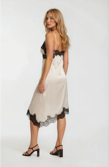 LACE TRIM DETAIL DRESS