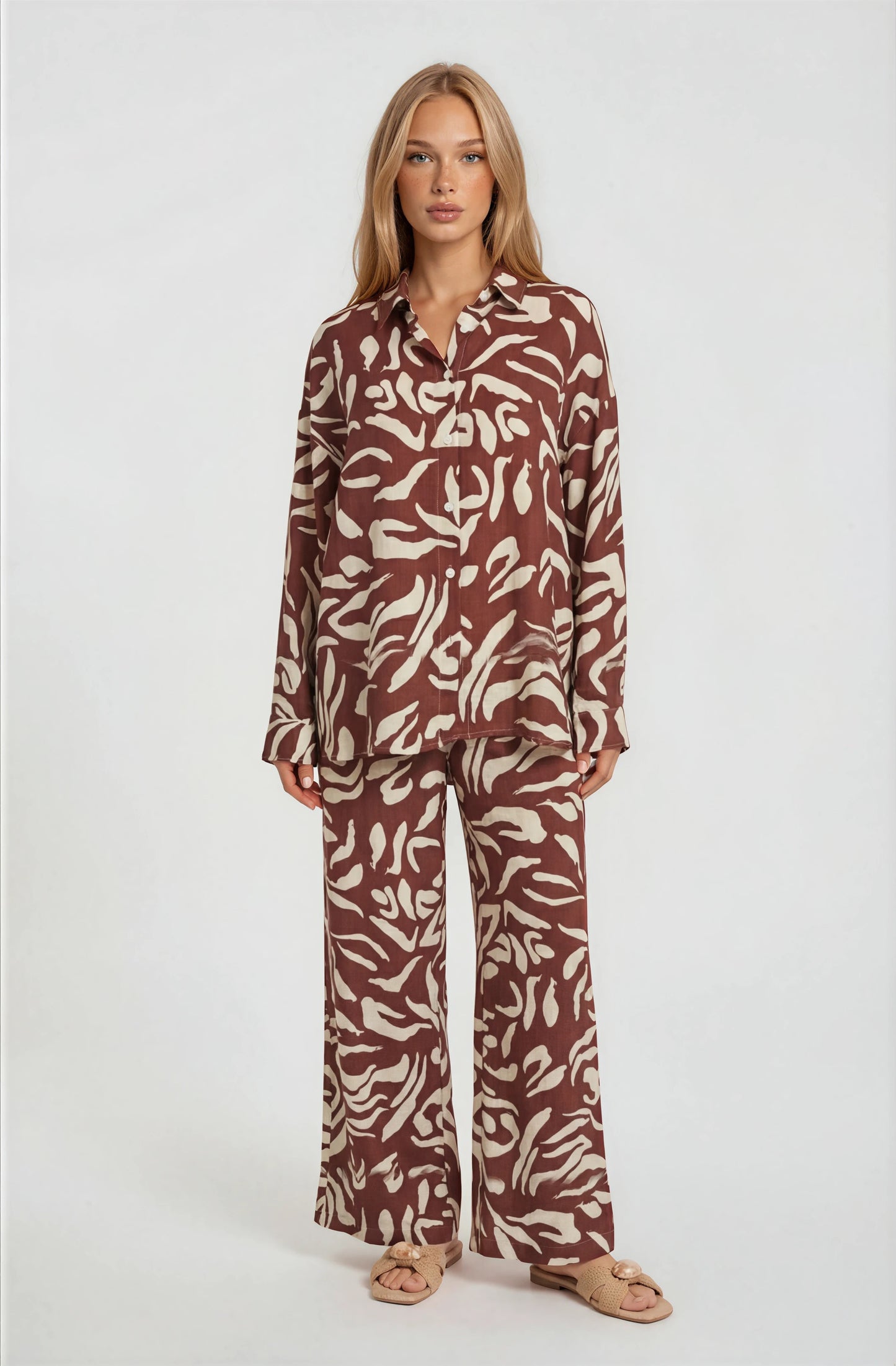 PRINTED WIDE-LEG TROUSERS