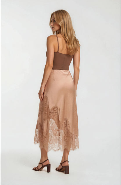 SATIN PATCHY LACE SKIRT