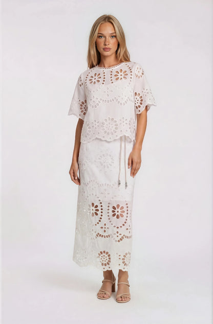 EMBROIDERED TOP