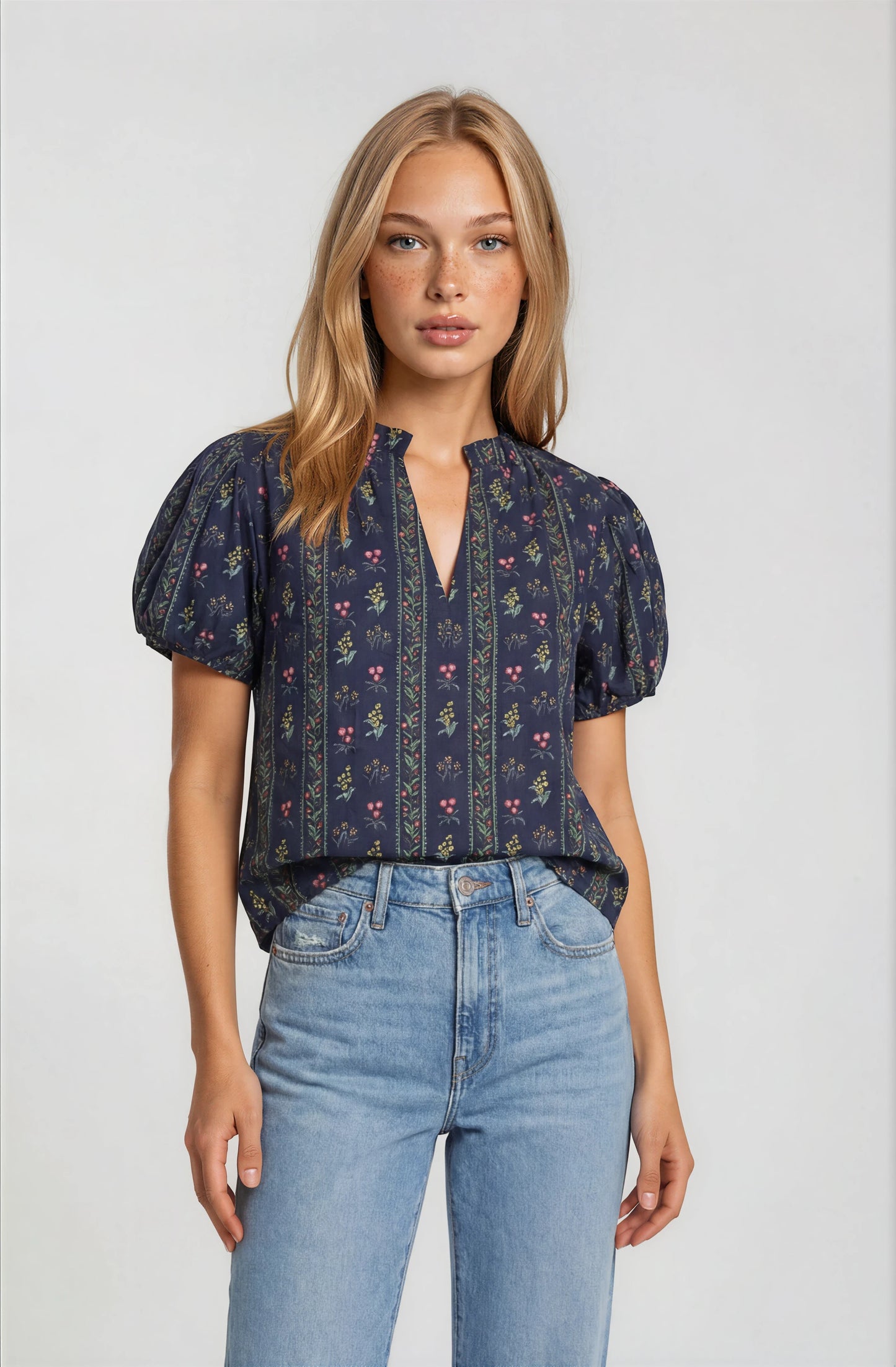 PUFF SLEEVE TOP