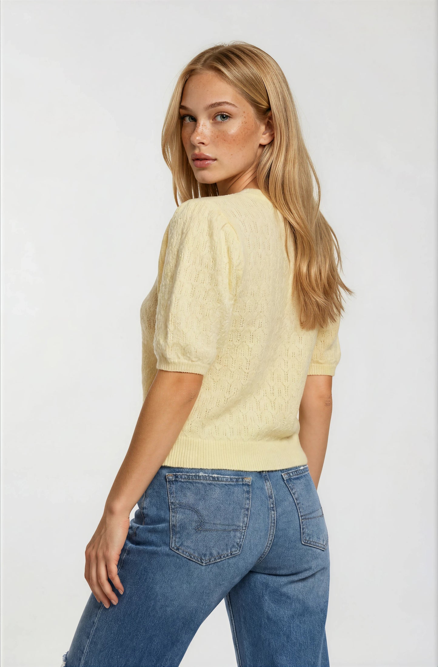 KNITTED SWEATER TOP