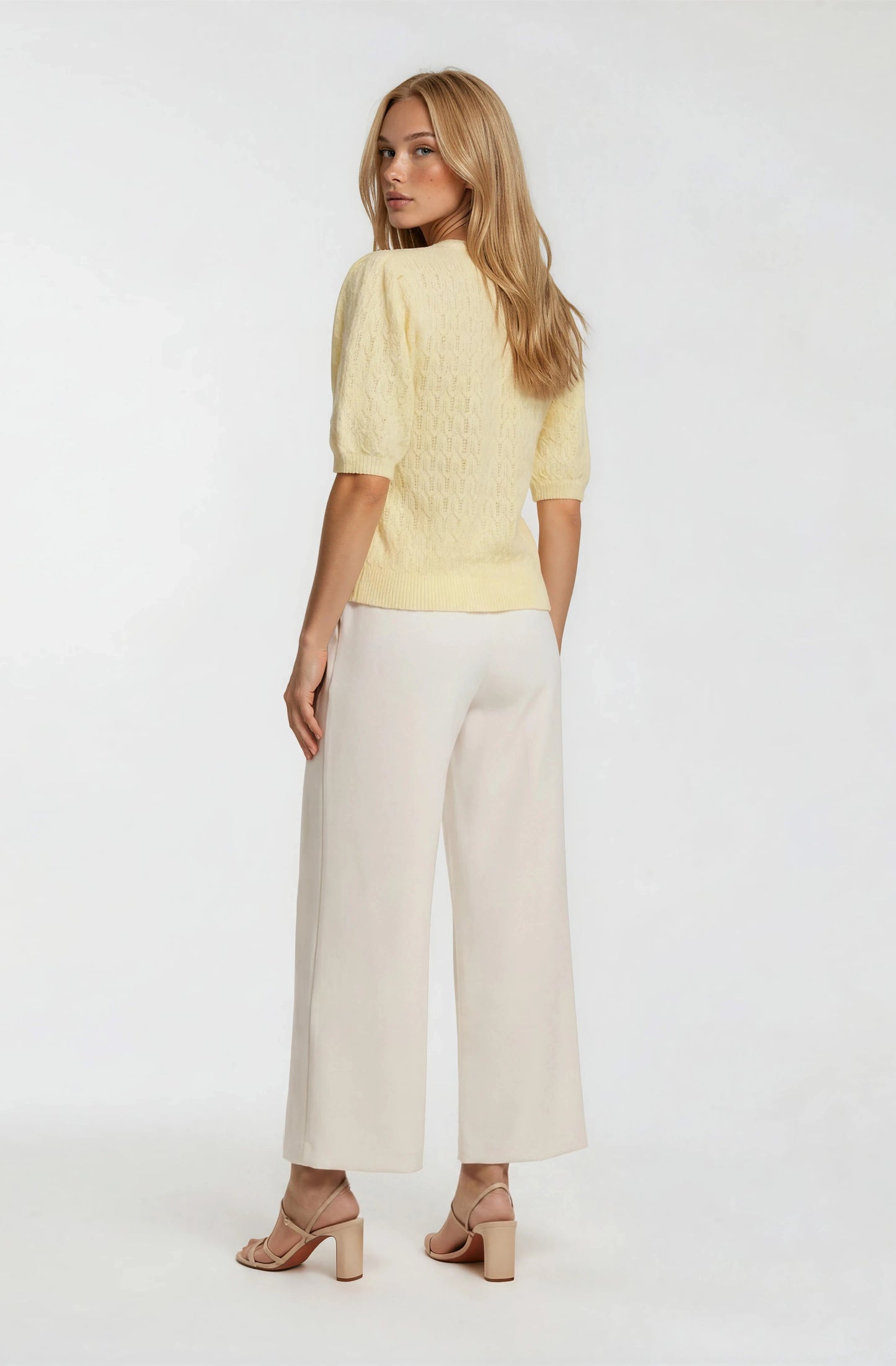 CLASSY CROPPED PANTS