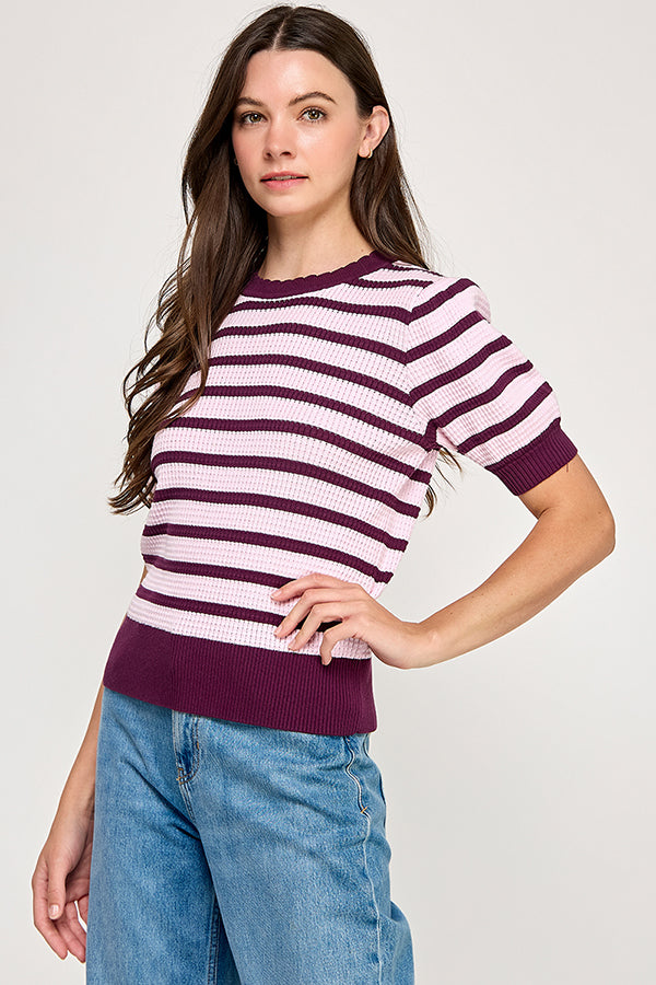 PUFF SLEEVE SCALLOPED NECK TOP