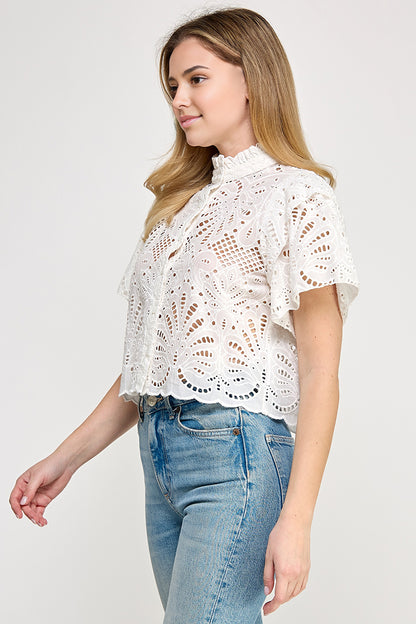 EYELET BUTTON TOP