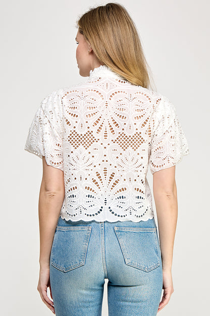 EYELET BUTTON TOP